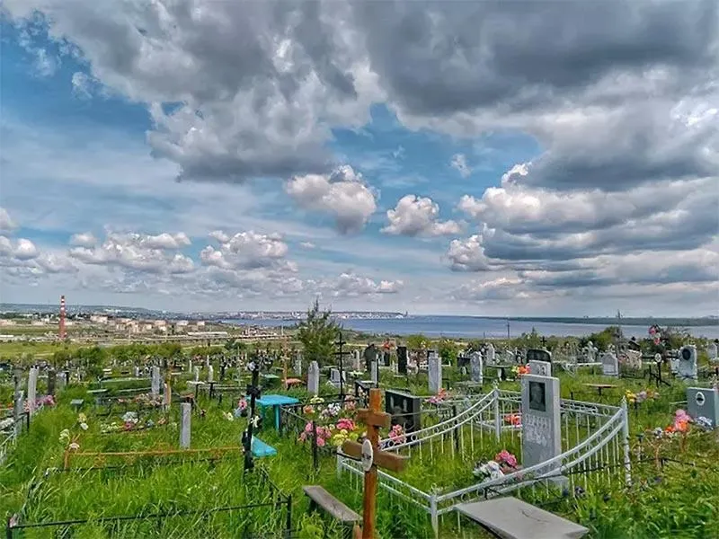 Увекское кладбище, Саратов